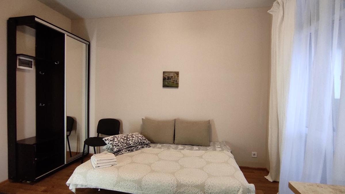 Апартаменты Левада Апартаменти Левада Apartments Levada ハルキウ エクステリア 写真